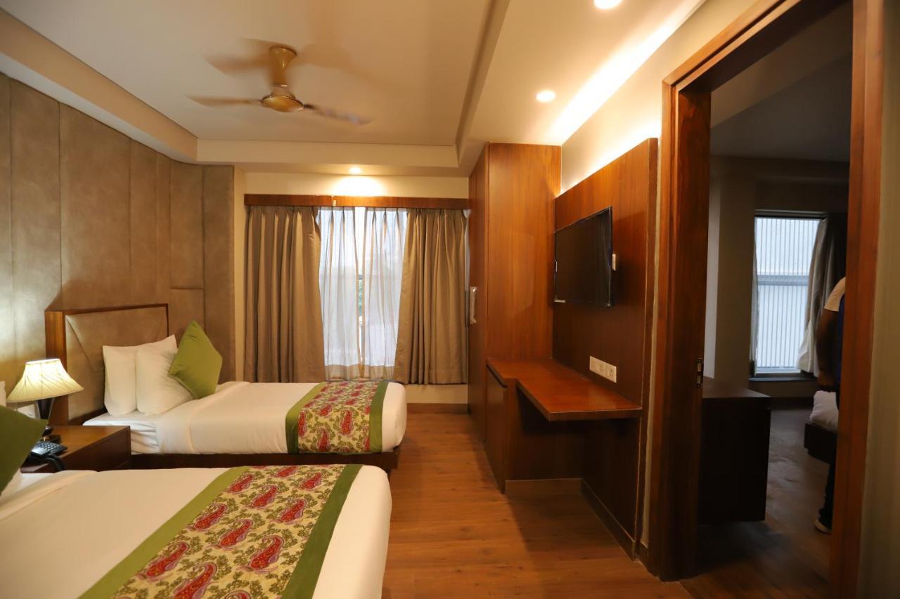 Ip Royal Hotel - Nueva Delhi Exterior foto